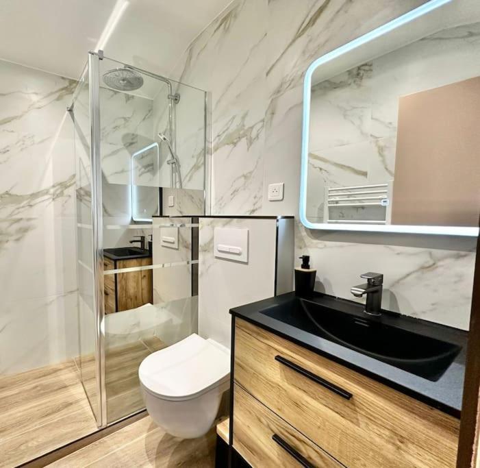 Appartement Climatise - 2Min Plage-Tram-Restaurant Ница Екстериор снимка